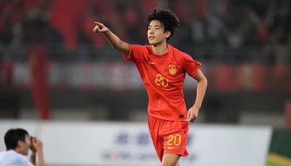 九五至尊VI-30岁的大连英博中锋发文离队，俱乐部当初踢中冠时，他曾是主力